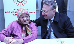 Vali Hüseyin Aksoy huzurevi sakinleri ile bir araya geldi
