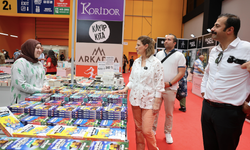Başkan Ünlüce’den Kitap Fuarı ziyareti