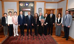 Şanghay Açık Üniversitesi Heyeti Anadolu Üniversitesi’ni Ziyaret Etti