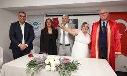 Yaşlı Bakım Merkezi’nde Nikâh Sevinci