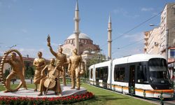 Kent içi ulaşımın simgesi Estram 21’inci yılını kutladı