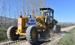 İnönü’de tarla yollarında uzun yıllar sonra kapsamlı onarım çalışması başladı