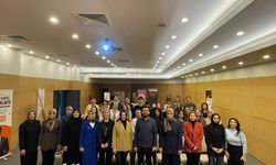 Şiddetsiz medya, bilinçli gençlik