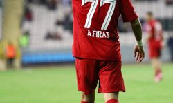 Eskişehirspor kaptanı Ali Fırat Kasap profesyonel oldu