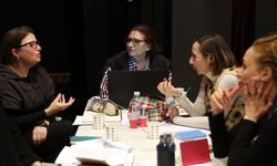 Şehir tiyatroları sezonu büyüleyici bir kukla hikayesiyle taçlandırıyor