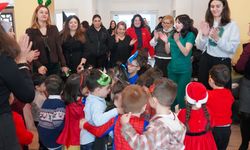 Yeni yıl buluşması: Minikler deneyimli vatandaşlarla bir arada