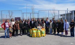 Medya 26 Grup'tan Büyükşehir Hayvan Bakımevi’ne Anlamlı Ziyaret