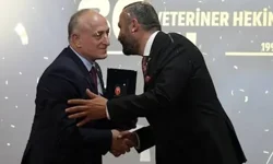 Eskişehir-Bilecik Veteriner Hekimler Odası’ndan Hizmet Plaketi