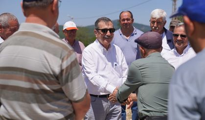 "Mahallelerimizi Ayırmadan Hizmet Ediyoruz"