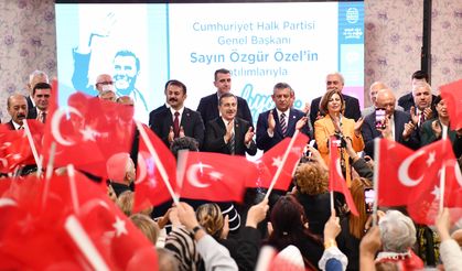 Özgür Özel’den Ataç’a Övgü: “İnanılmaz Başarılı İşler Yapıyor”