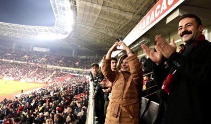 Karşıyaka'yı Ezen Es-Es'ten Kritik Zafer!