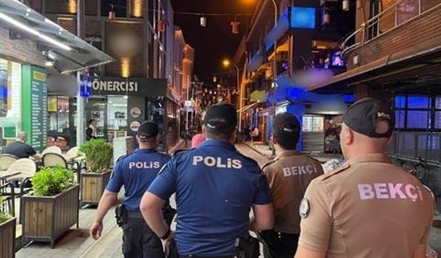 Eskişehir polisinin Barlar Sokağı denetimleri sürüyor