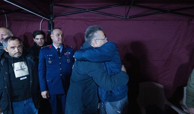 Eskişehir Valisi Aksoy, Şehit Üsteğmen Emre Mercan’ın Ailesini Ziyaret Etti