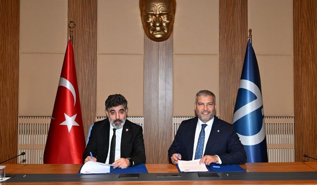 Anadolu Üniversitesi ile Uluslararası Balkan Üniversitesi arasında iş birliği