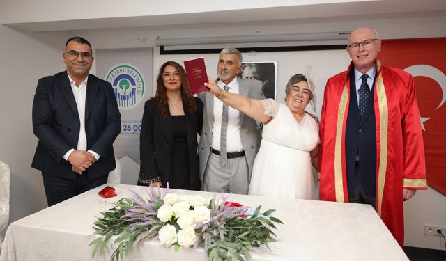 Yaşlı Bakım Merkezi’nde Nikâh Sevinci