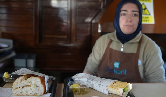 Eskişehir’in Yeni Gözdesi İskele26, Balık Dürümle Lezzeti Taçlandırdı