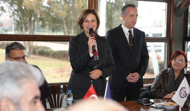 Başkan Ünlüce Kent Konseyi ile Bir Araya Geldi