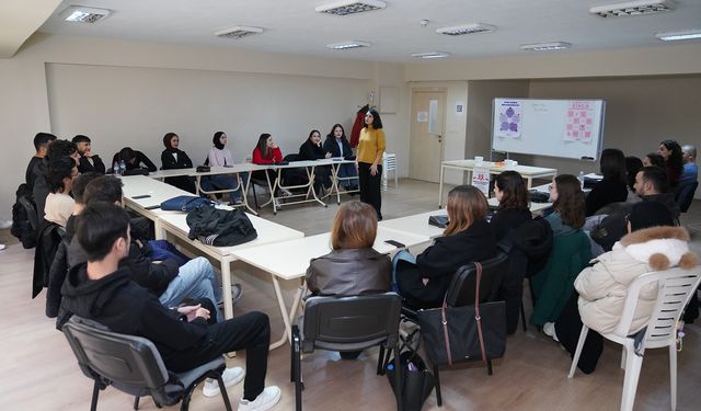 Gençlere şiddet, bağımlılık ve sağlıklı yaşam farkındalığı