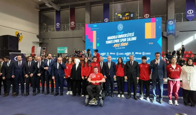 Bakan Bak: Eskişehir’i spor şehri yapacağız!