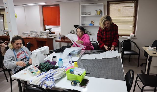 Kadınlar Odunpazarı'nda üretime katılıyor