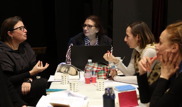 Şehir tiyatroları sezonu büyüleyici bir kukla hikayesiyle taçlandırıyor