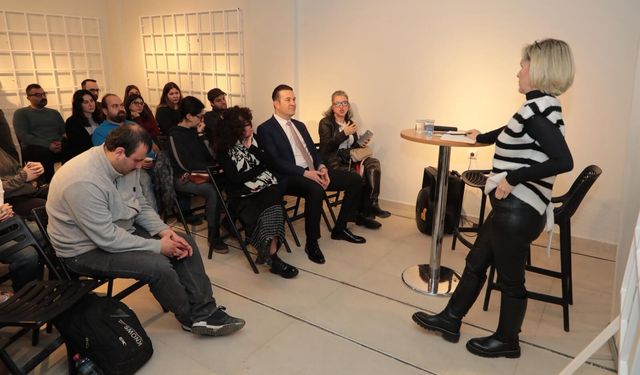 Neslihan Uzer genç oyuncularla buluştu