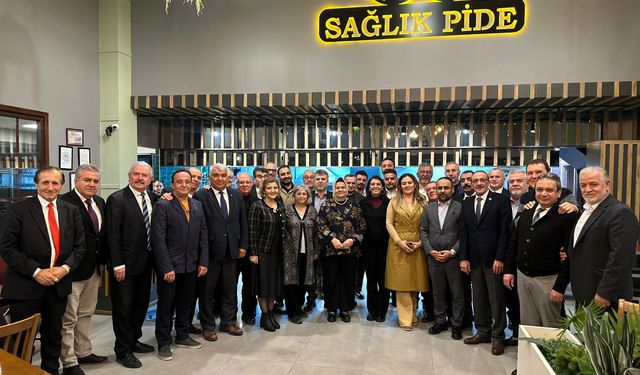 Ayşen Gürcan'dan Dostluk ve İstişare Meclisi'nin konuğu oldu