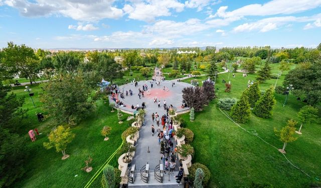 Bayram tatilinde turistler müzelere akın etti