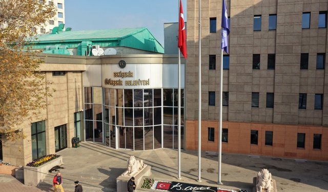 İki Yeni Katlı Otopark İçin İhale Süreci