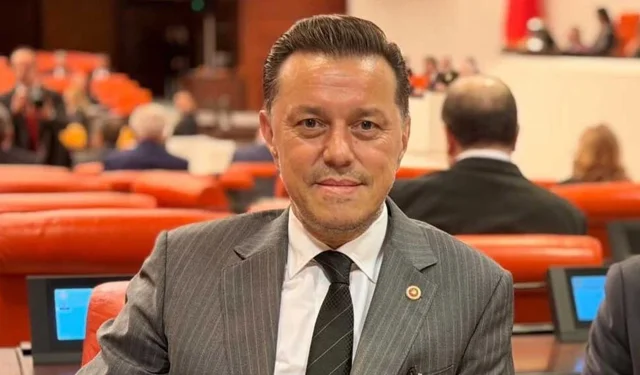 Nebi Hatipoğlu’ndan Sert Eleştiri: "Liyakatsiz Atamaların Bedelini Şehir Ödüyor"