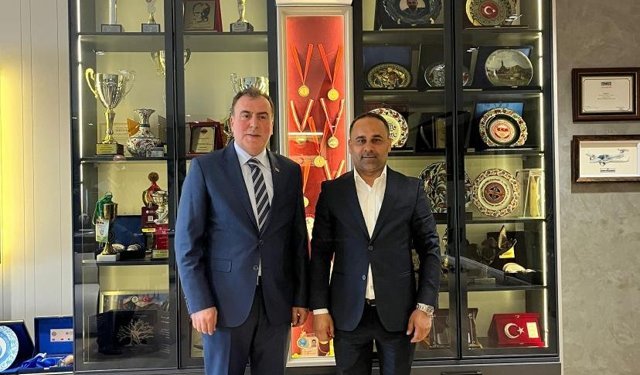 Ayhan Sezer'den Medya 26 Grup'a ziyaret