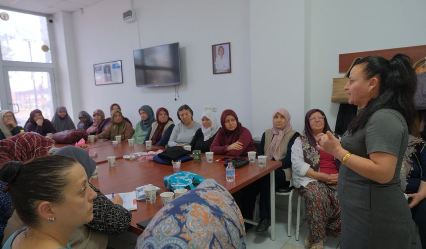 Büyükşehir Belediyesi’nin Kadına Şiddetle Mücadele Eğitimleri Hız Kesmeden Devam Ediyor