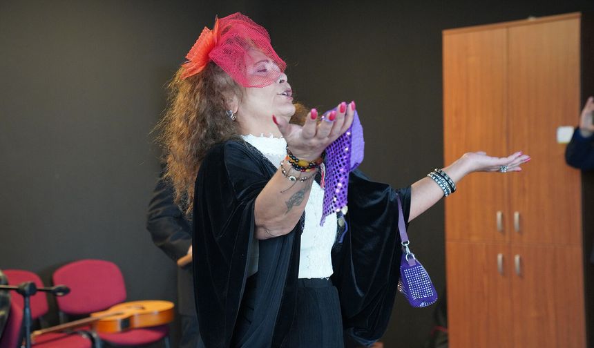 Metin Özsöğüt Yaşam Merkezinde Yaşlılara Saygı Haftası kutlandı