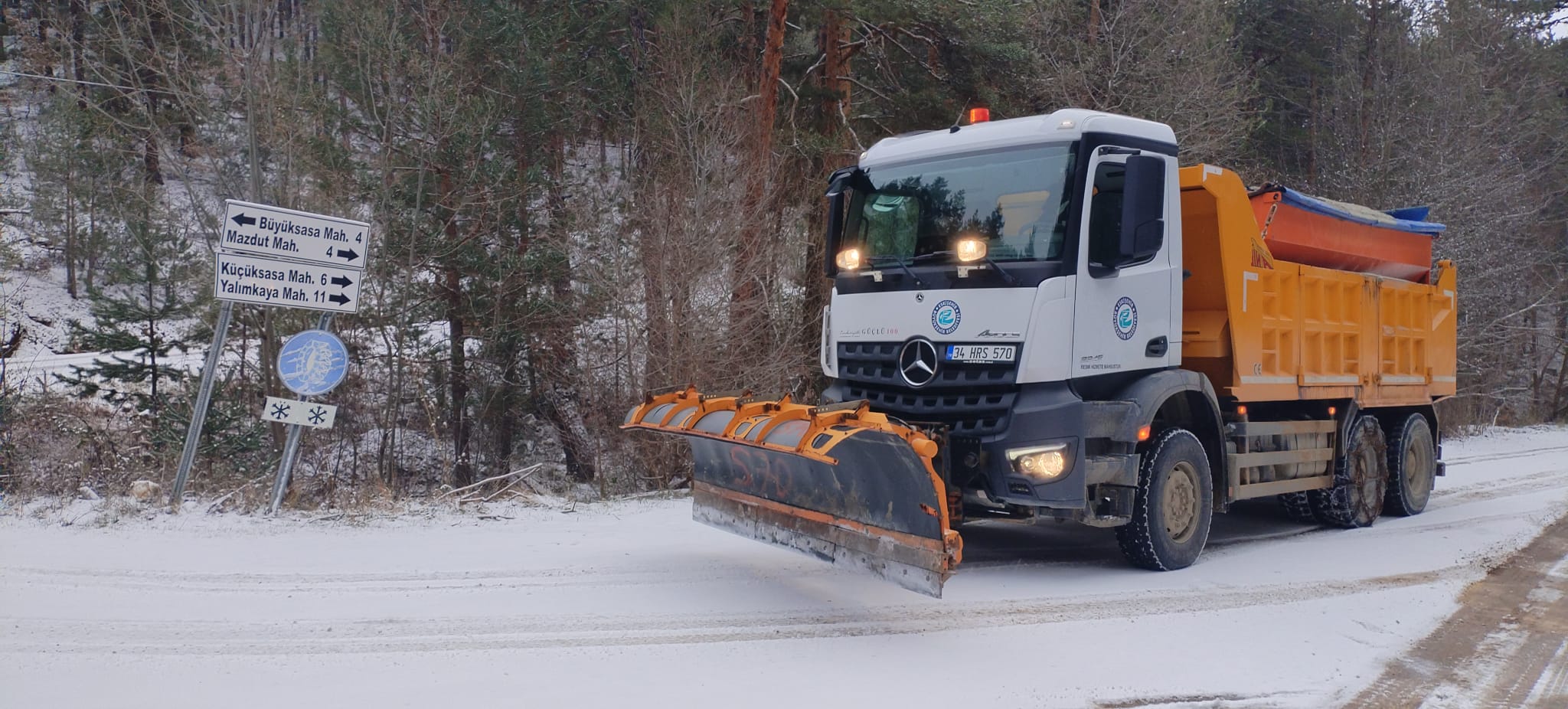 Büyükşehi̇r Eki̇pleri̇, Karla Mücadelede 724 Çalişiyor (5)