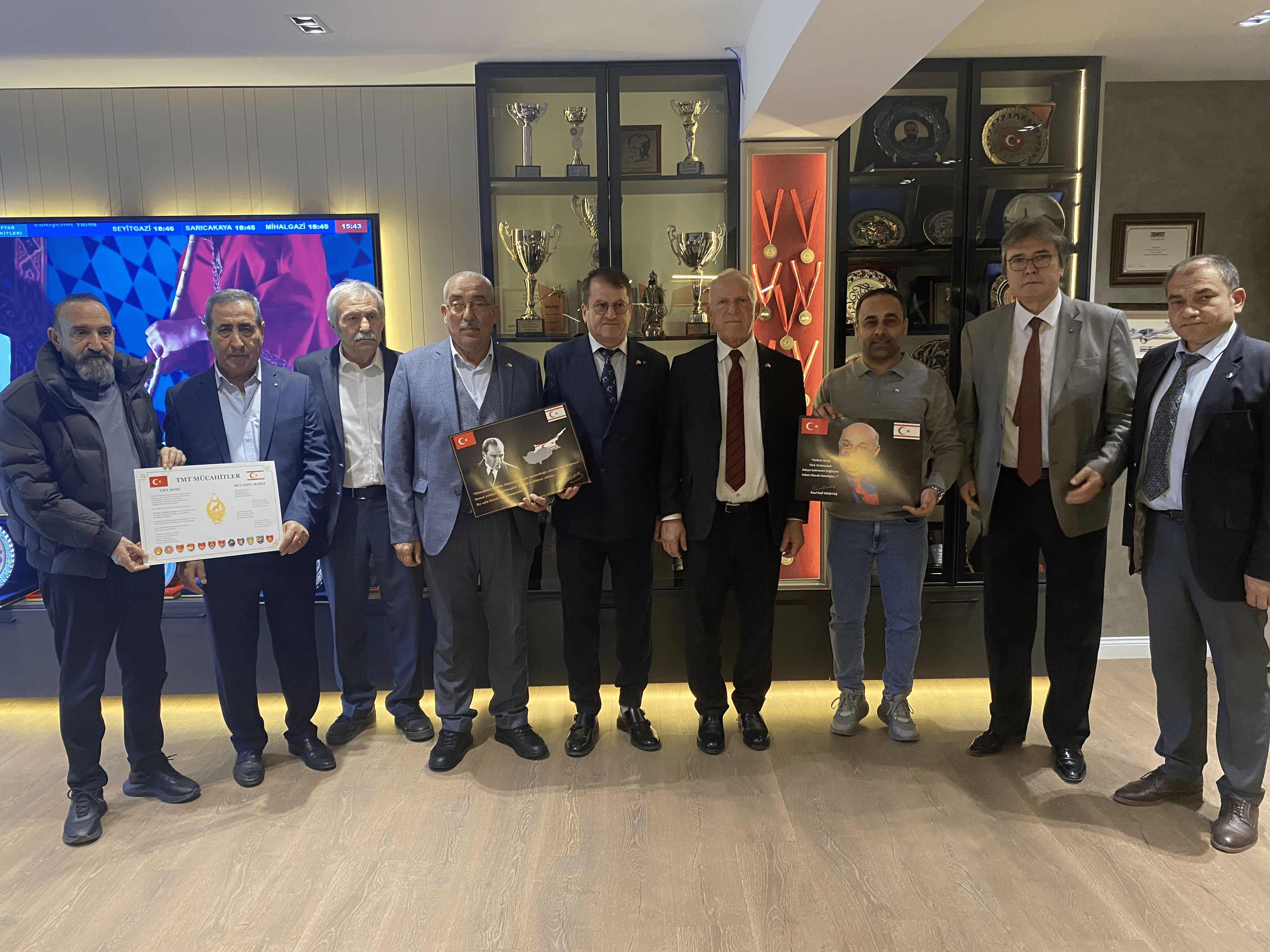 Medya 26’ya Anlamlı Ziyaret! Türk Dünyası Platformu ve Turan Dünyası Derneği’nden Yıldırım’a Çıkarma