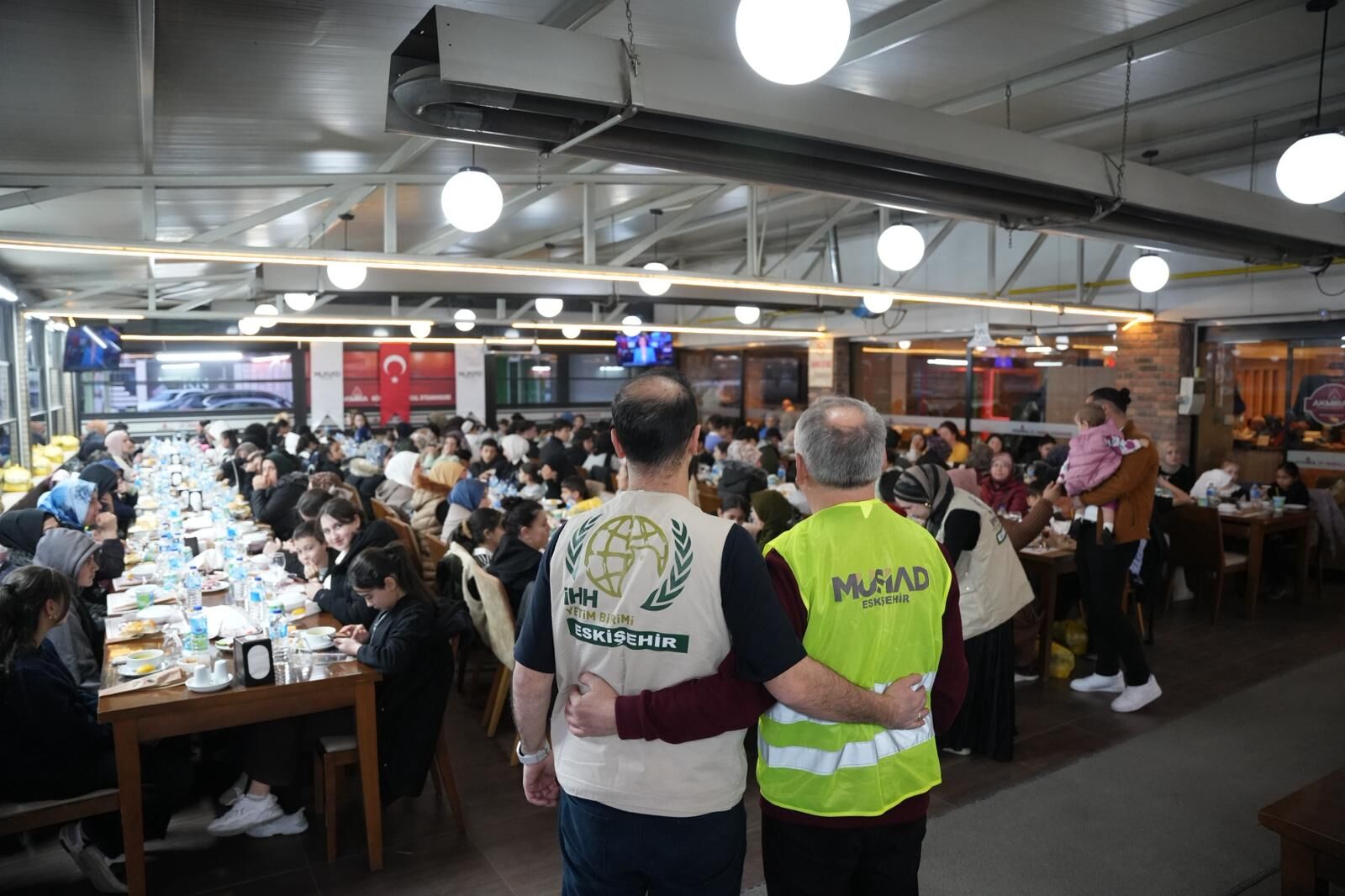 MÜSİAD Eskişehir'den örnek yardımlaşma hareketi